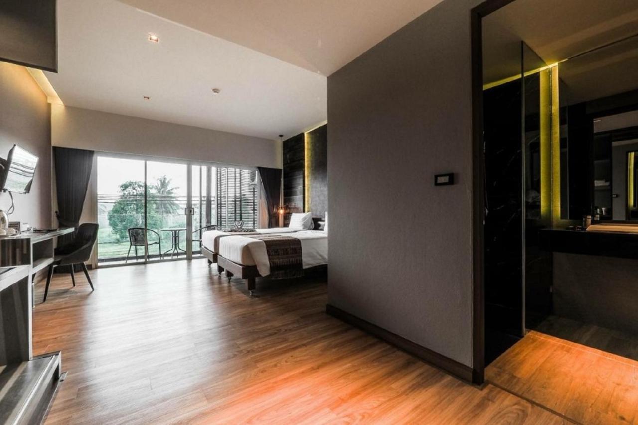 Hotel The Glory Gold Khao Lak Zewnętrze zdjęcie