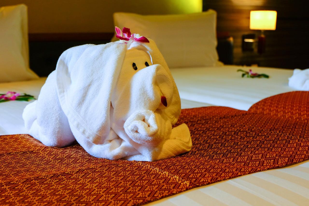 Hotel The Glory Gold Khao Lak Zewnętrze zdjęcie