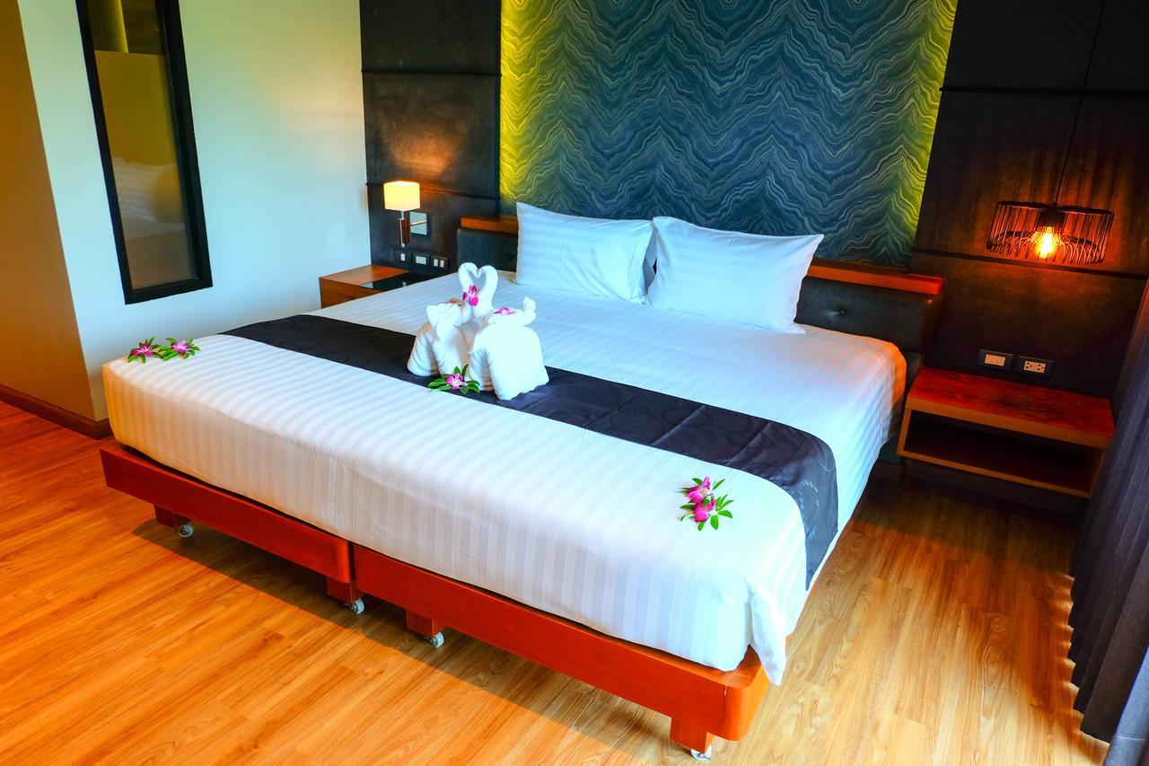 Hotel The Glory Gold Khao Lak Zewnętrze zdjęcie